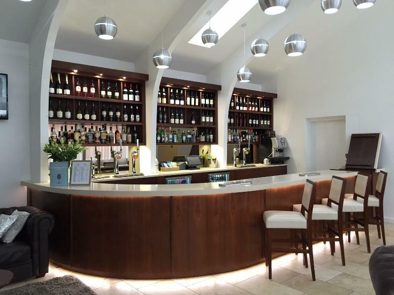 Hotel Manor